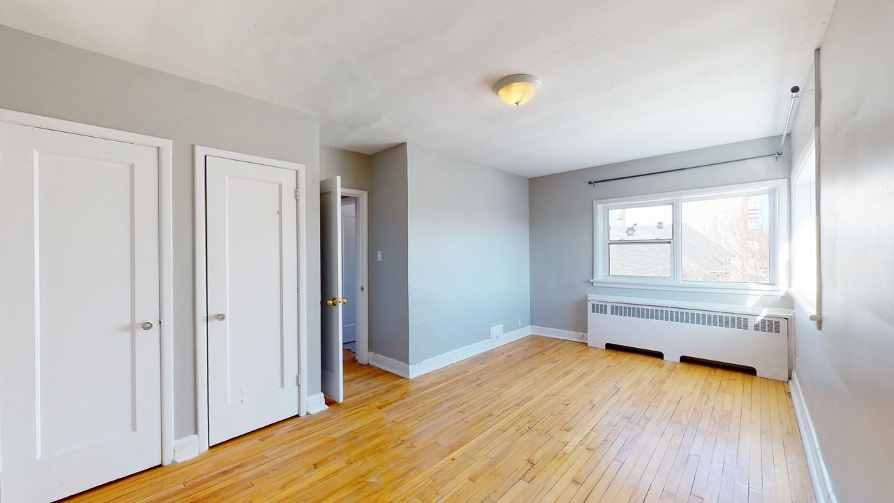 240 Osgoode Street - Photo 2 of 24