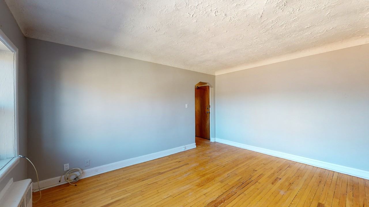 240 Osgoode Street - Photo 7 of 24
