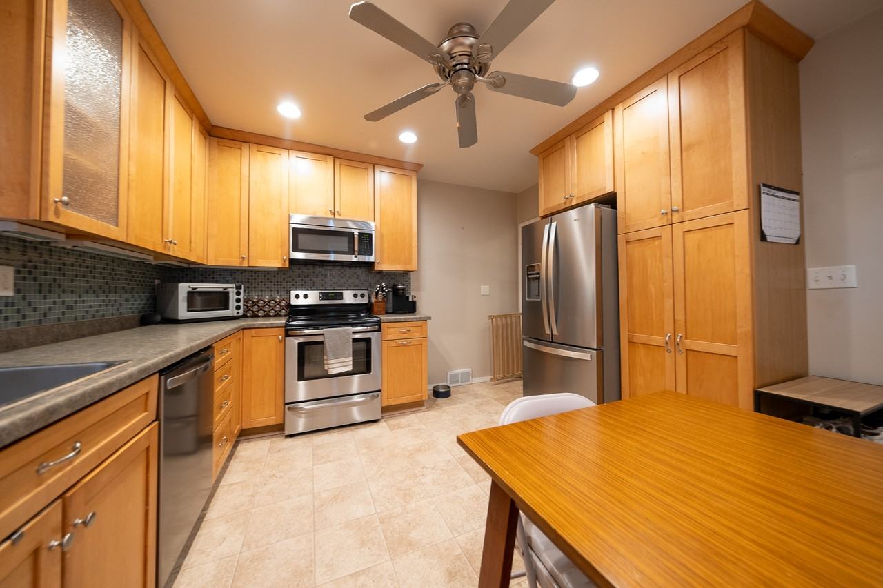 1606 Grotto St N #1 - Photo 5 of 26