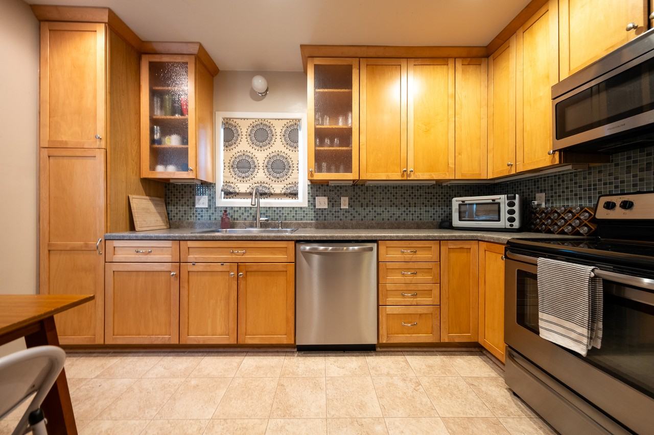 1606 Grotto St N #1 - Photo 7 of 26
