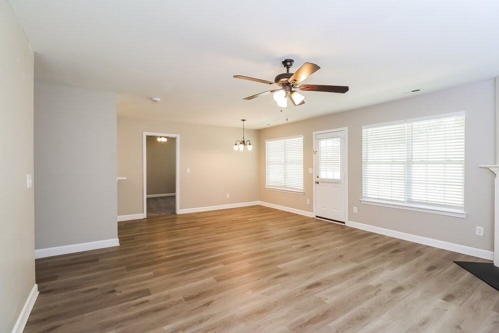 958 Ramsgate Dr Sw - Photo 5 of 17