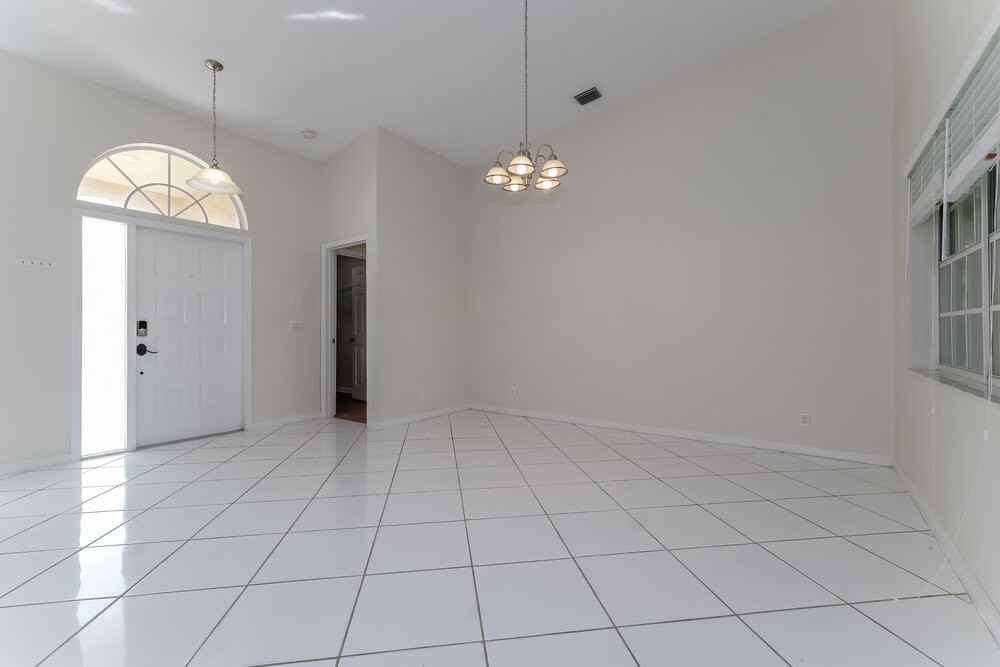 1200 Columbine Pl - Photo 4 of 16