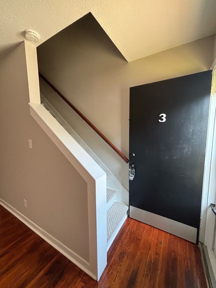 1009 Cain Rd #3 - Photo 5 of 22