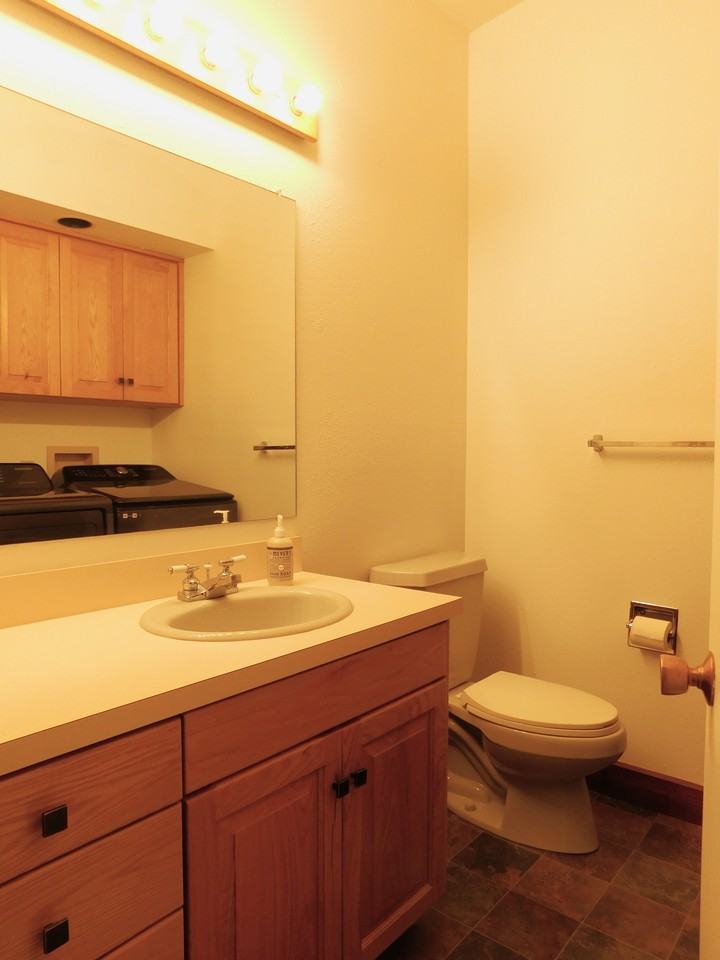 604 Pine Ave #1 - Photo 7 of 20