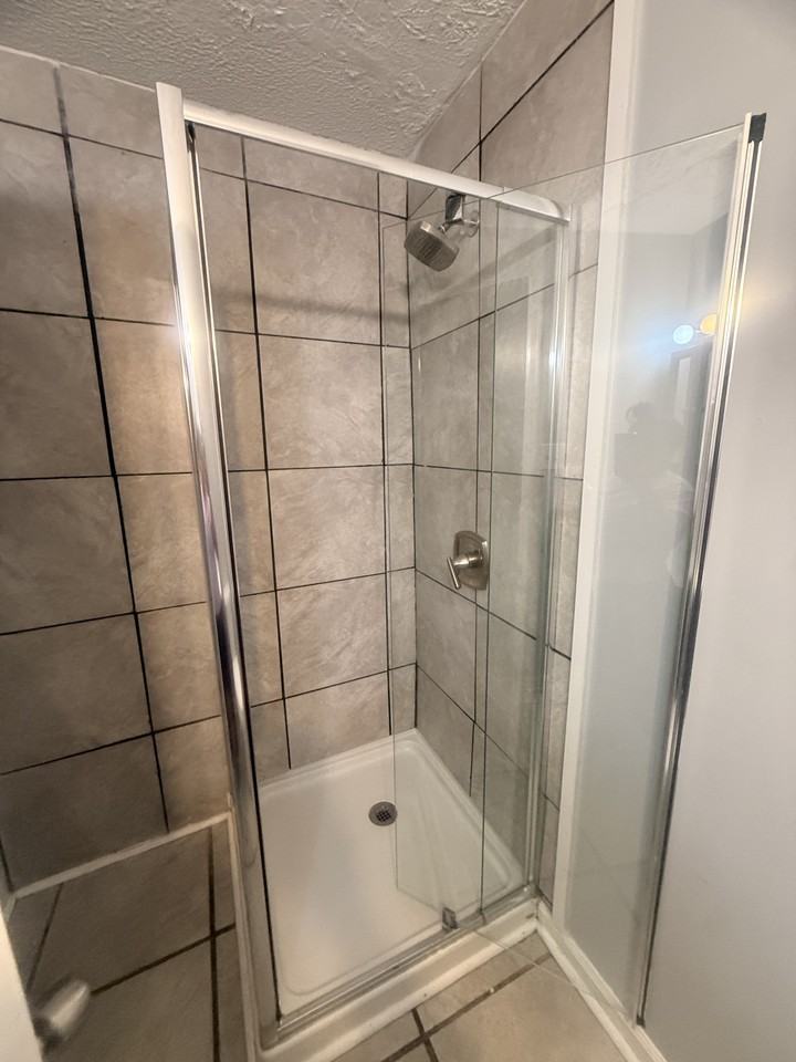 811 Fresno Dr #1 - Photo 7 of 10