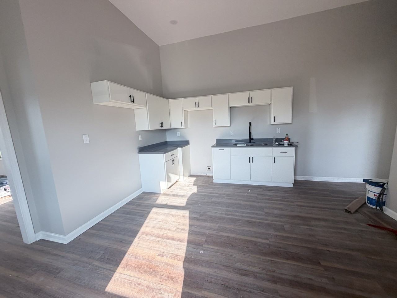 1413 Court Ave #1 - Photo 3 of 48