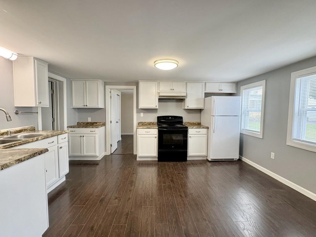 33 Payne St Apt A - Photo 2 of 26