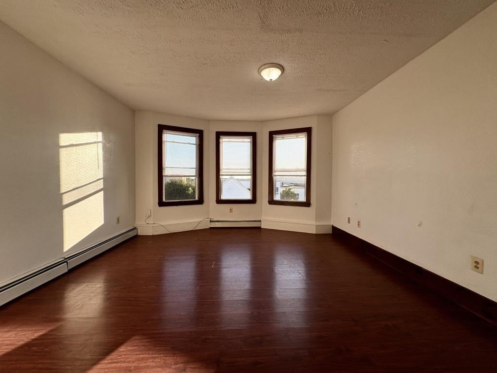 214 Blake St Apt 10 - Photo 4 of 24
