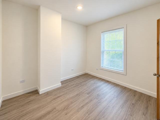 655 Illinois Ave - Photo 4 of 8