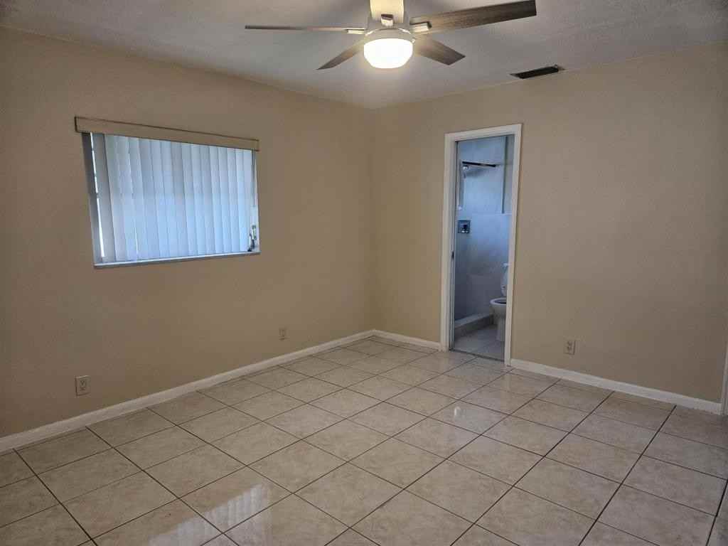 7910 Nw 70th Ct - Photo 6 of 9