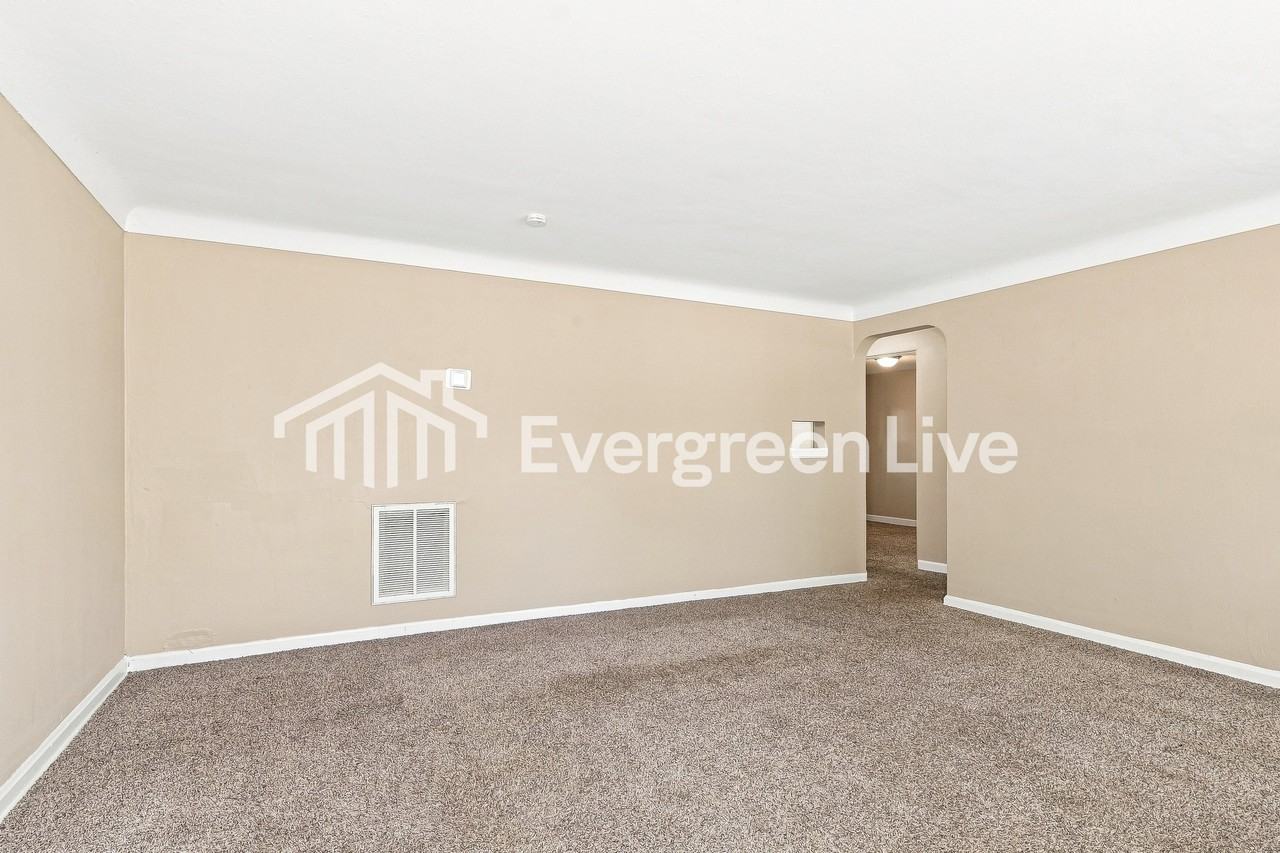 9736 Flora Ave - Photo 3 of 15