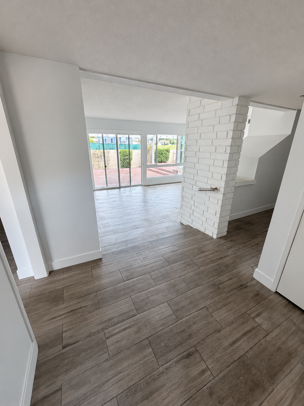 10 Cove - Photo 2 of 26