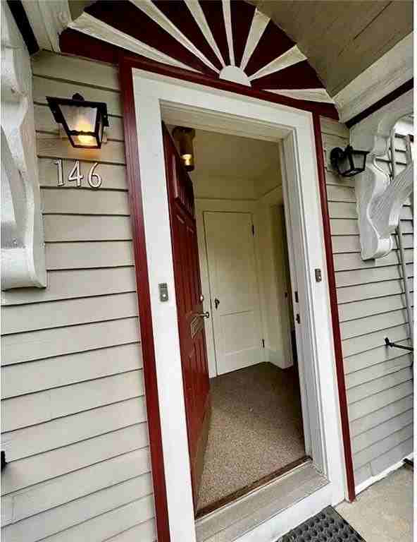 146 Lancaster St - Photo 2 of 18