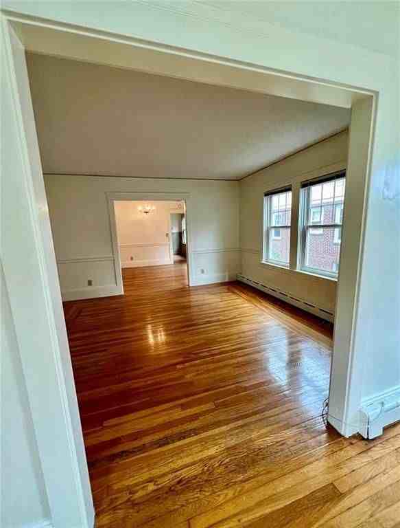 146 Lancaster St - Photo 4 of 18