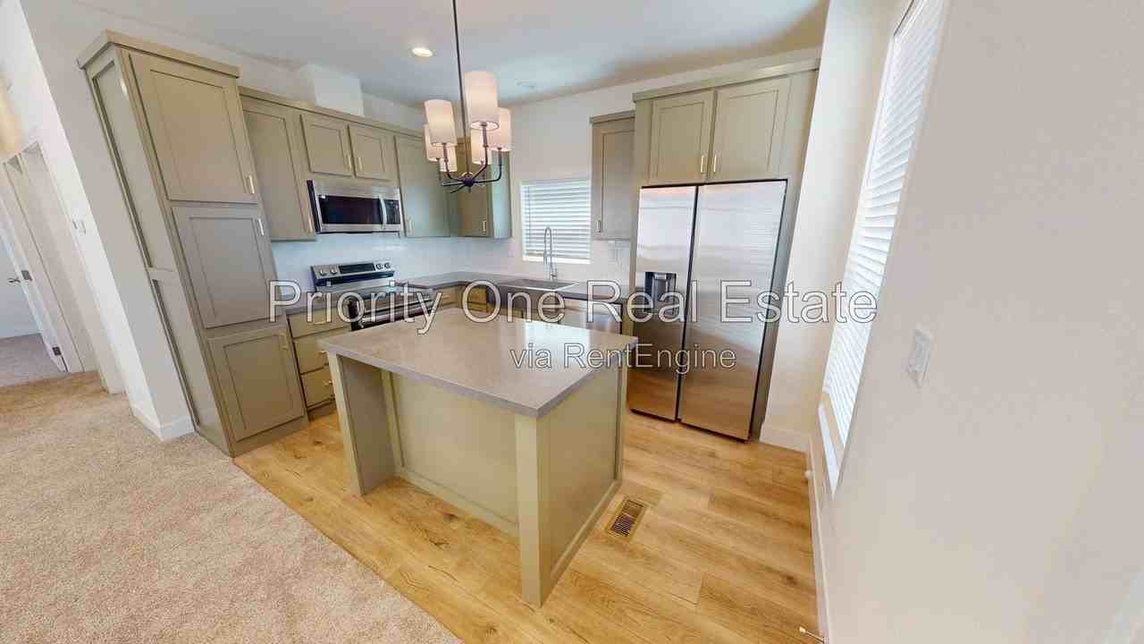 13151 Cayote Ave - Photo 4 of 12