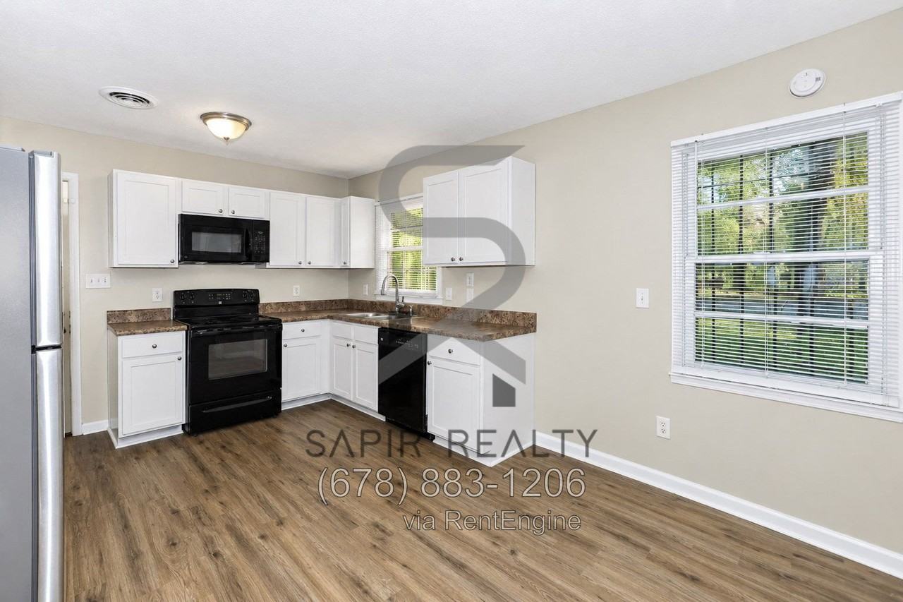 4716 Oak St - Photo 5 of 20