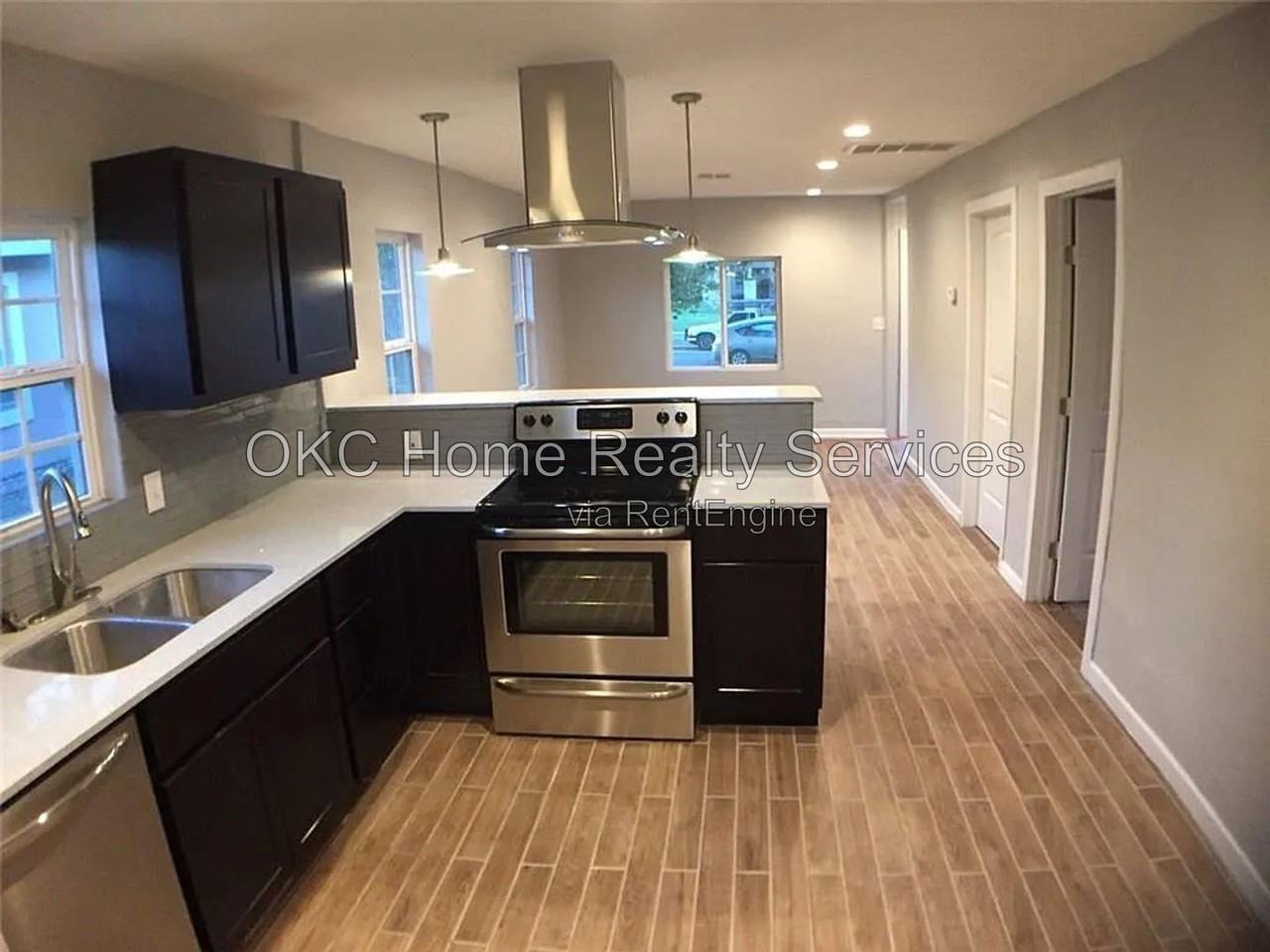 2236 Nw 11th St - Photo 2 of 7