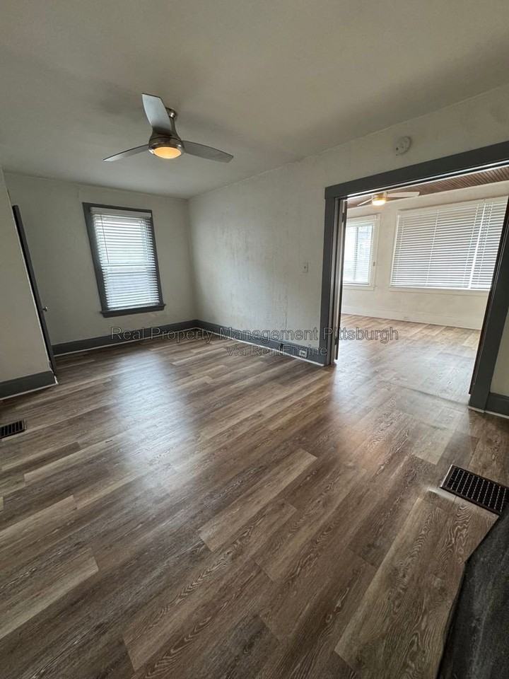 1217 Mcneilly Ave #2 - Photo 3 of 22