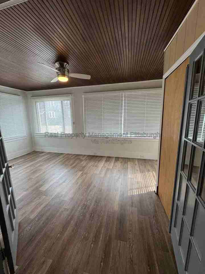 1217 Mcneilly Ave #2 - Photo 5 of 22