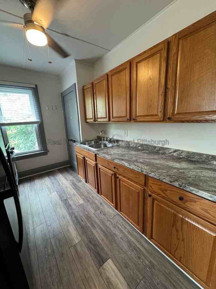 1217 Mcneilly Ave #2 - Photo 7 of 22