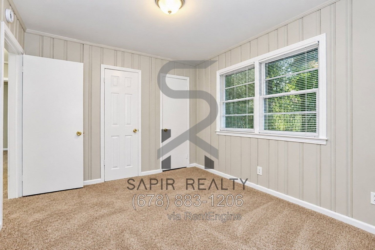 500 Hamilton E Holmes Dr Nw - Photo 7 of 18