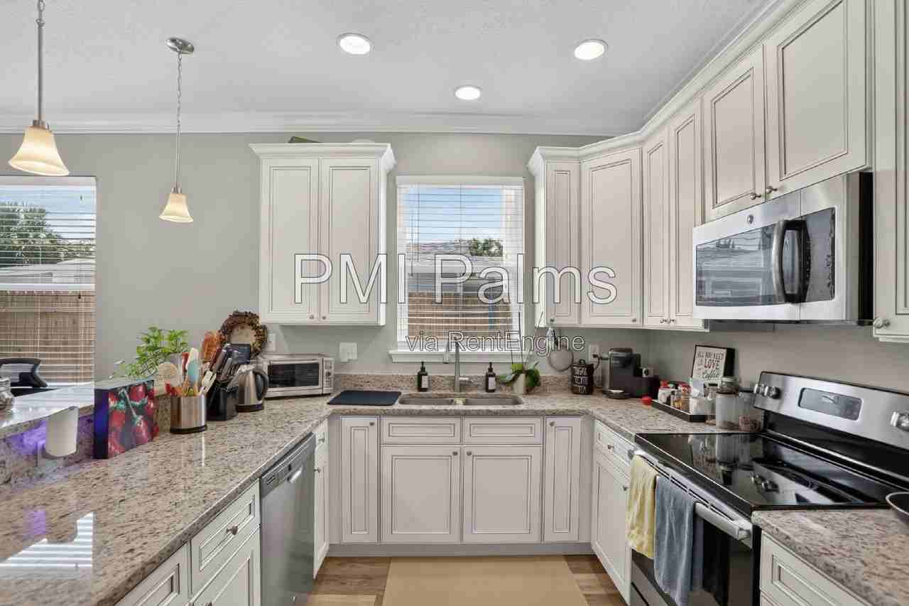 3012 Kilgore St - Photo 3 of 33