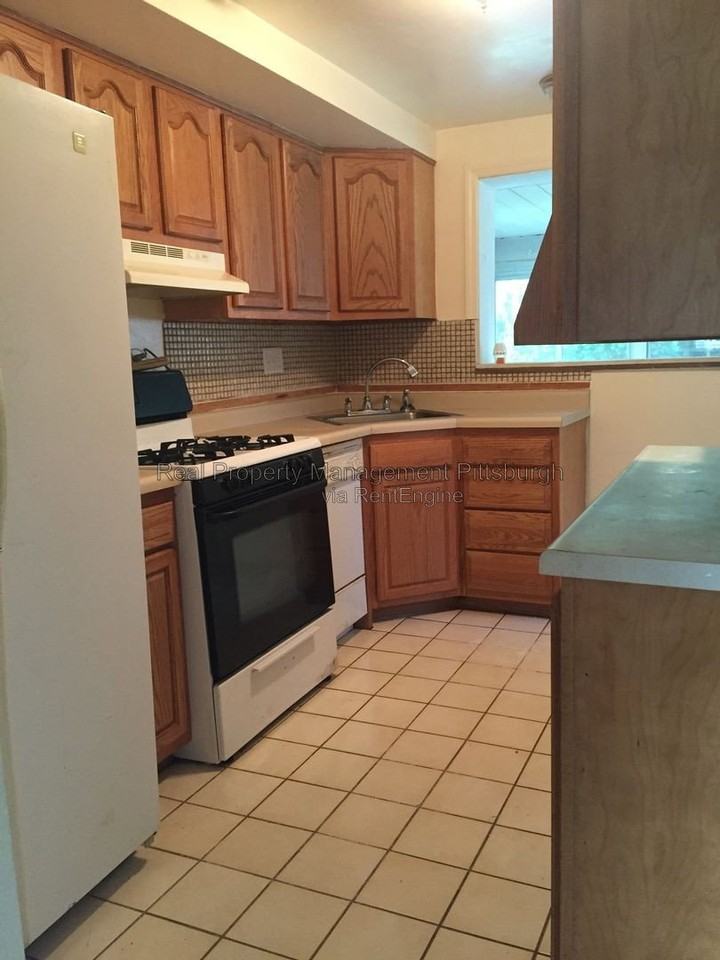 329 Marose Dr - Photo 7 of 10
