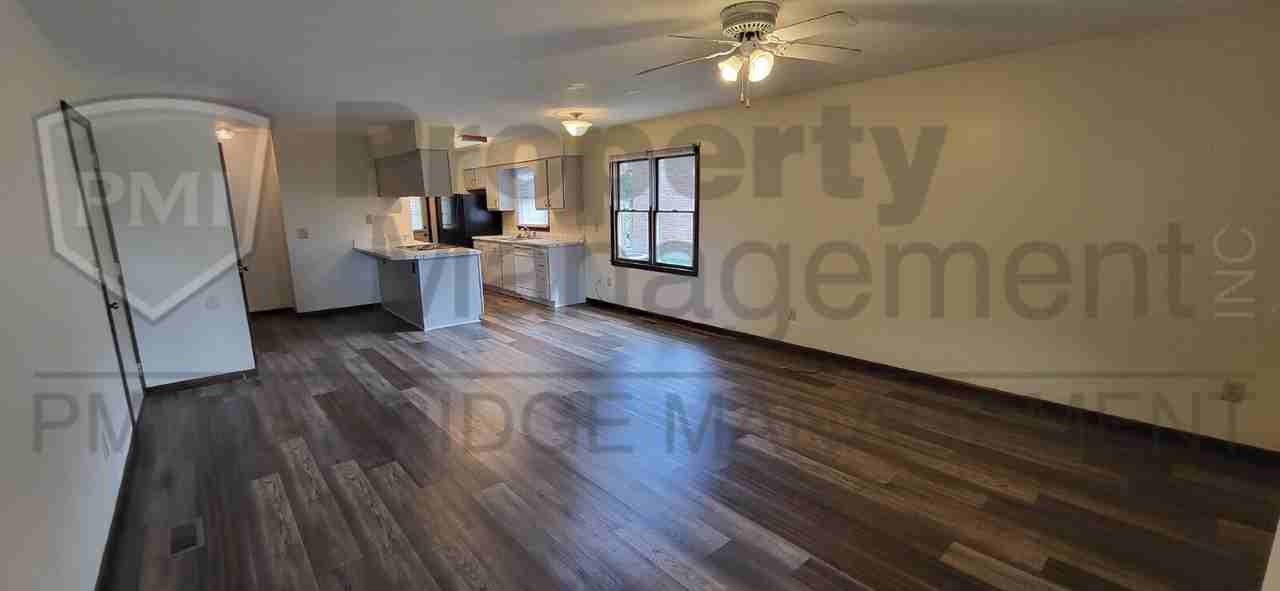 265 Woodlawn Dr - Photo 3 of 14
