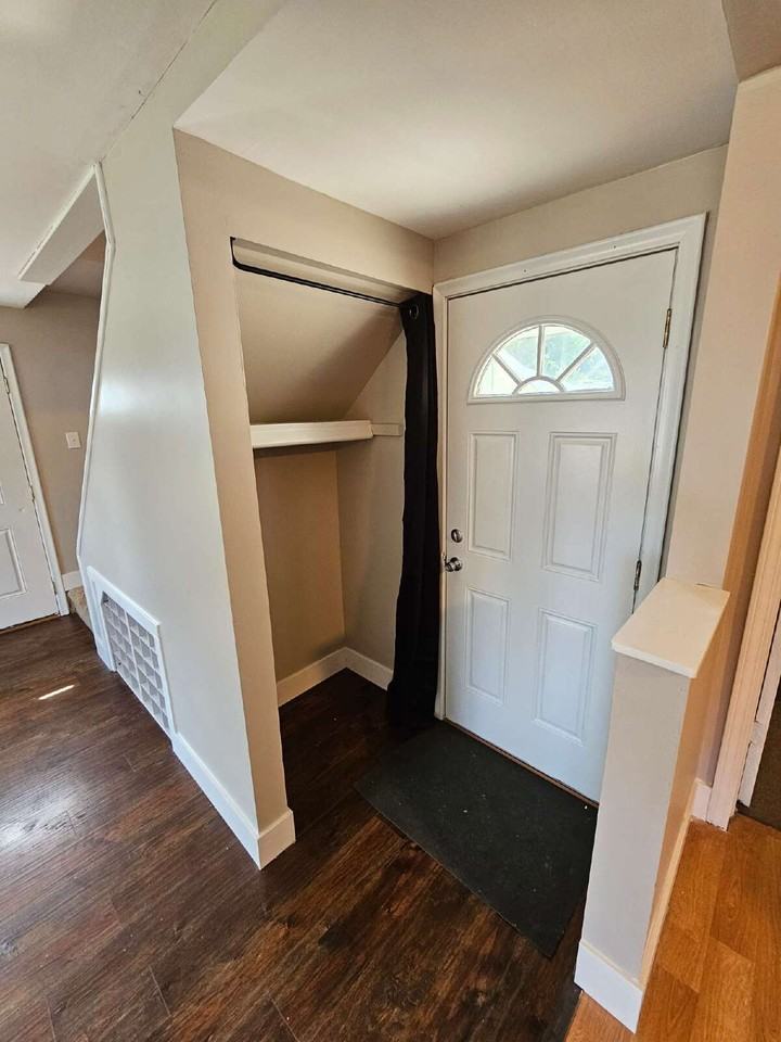 47211 Betty St - Photo 5 of 22