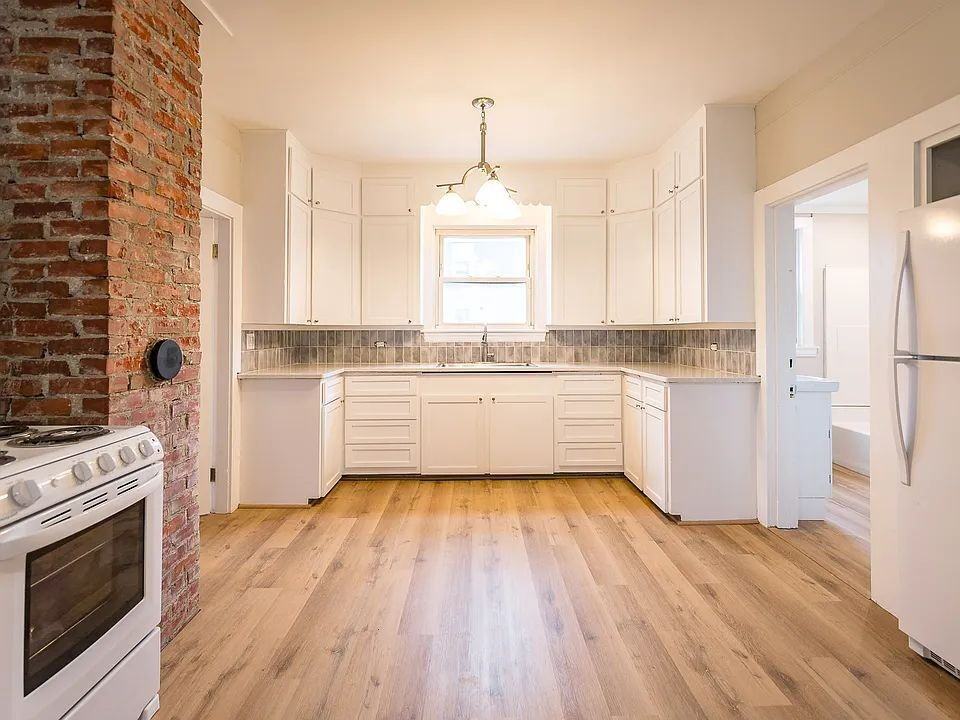 140 North St #1