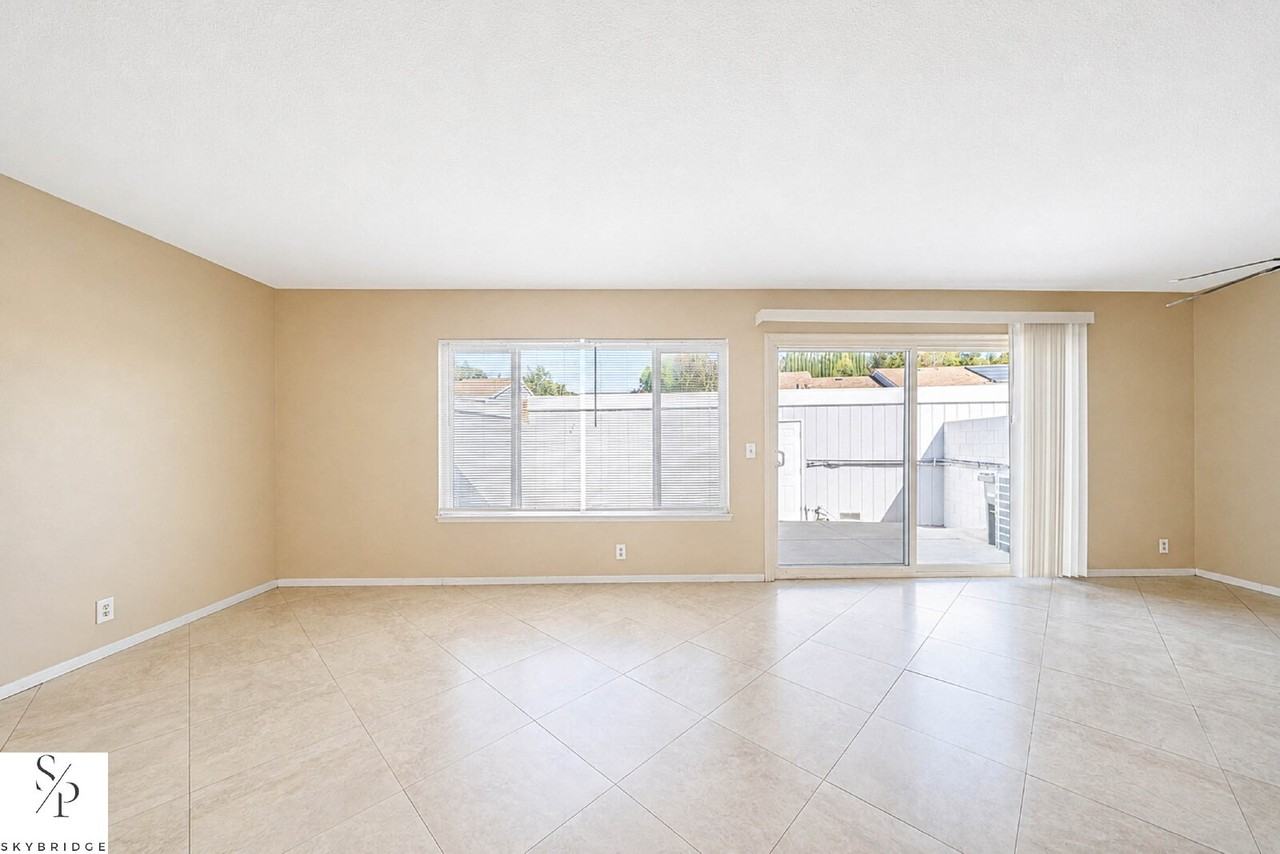 1017 Quiet Creek Ln - Photo 5 of 23