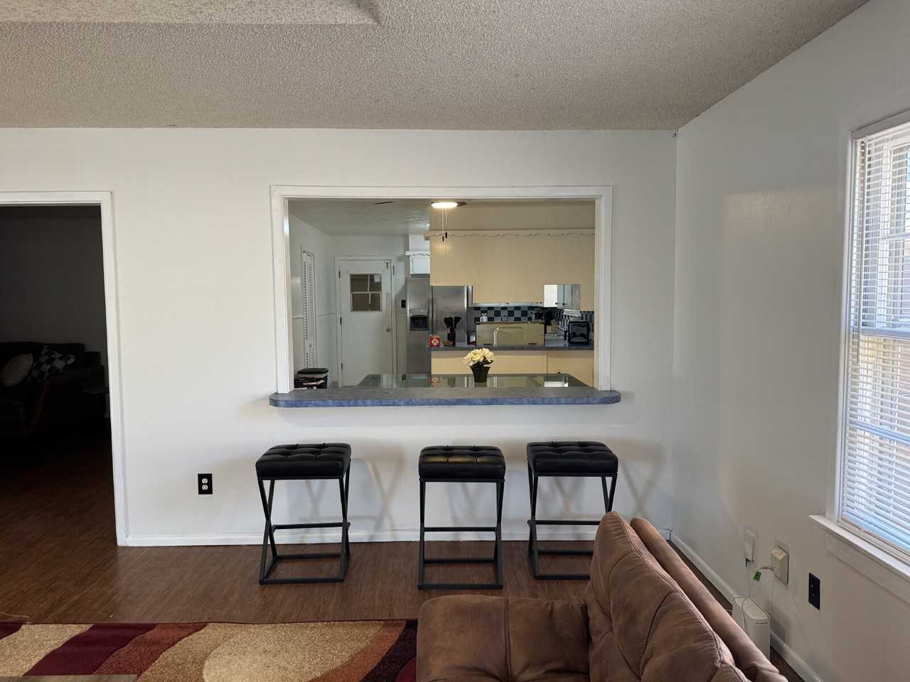 4604 27th St - Photo 2 of 17