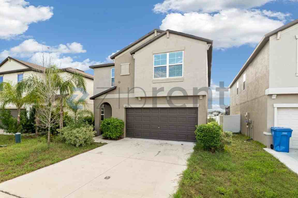 588 Royal Empress Dr - Photo 4 of 38