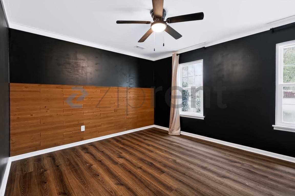 6724 Woodwedge Dr - Photo 7 of 13
