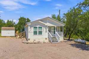 featured image of 745 Derrick Dr