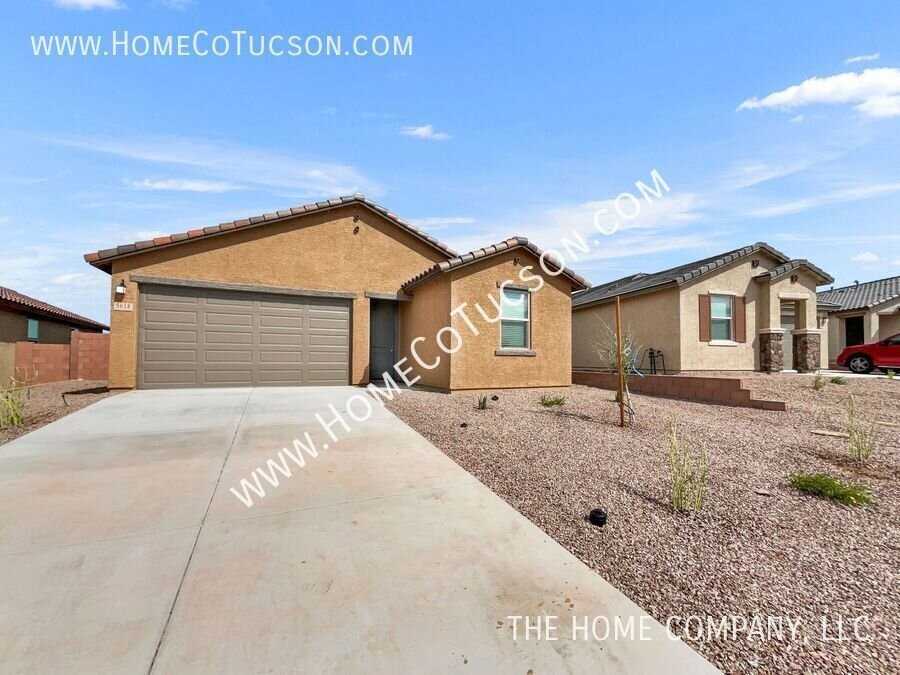 5618 W Monterey Dr - Photo 2 of 39