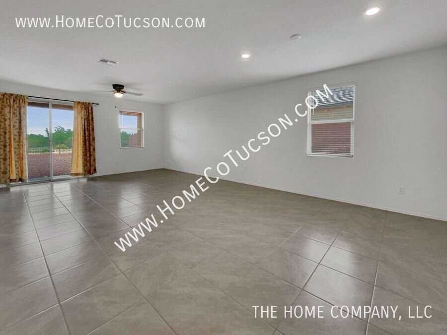 5618 W Monterey Dr - Photo 5 of 39