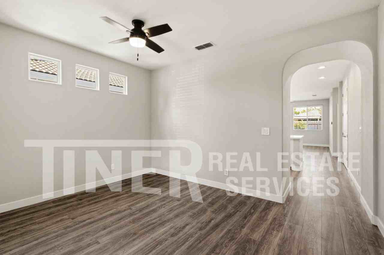 1839 Dawnelle Way - Photo 5 of 26