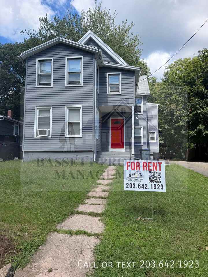 135 York St #2ndFL