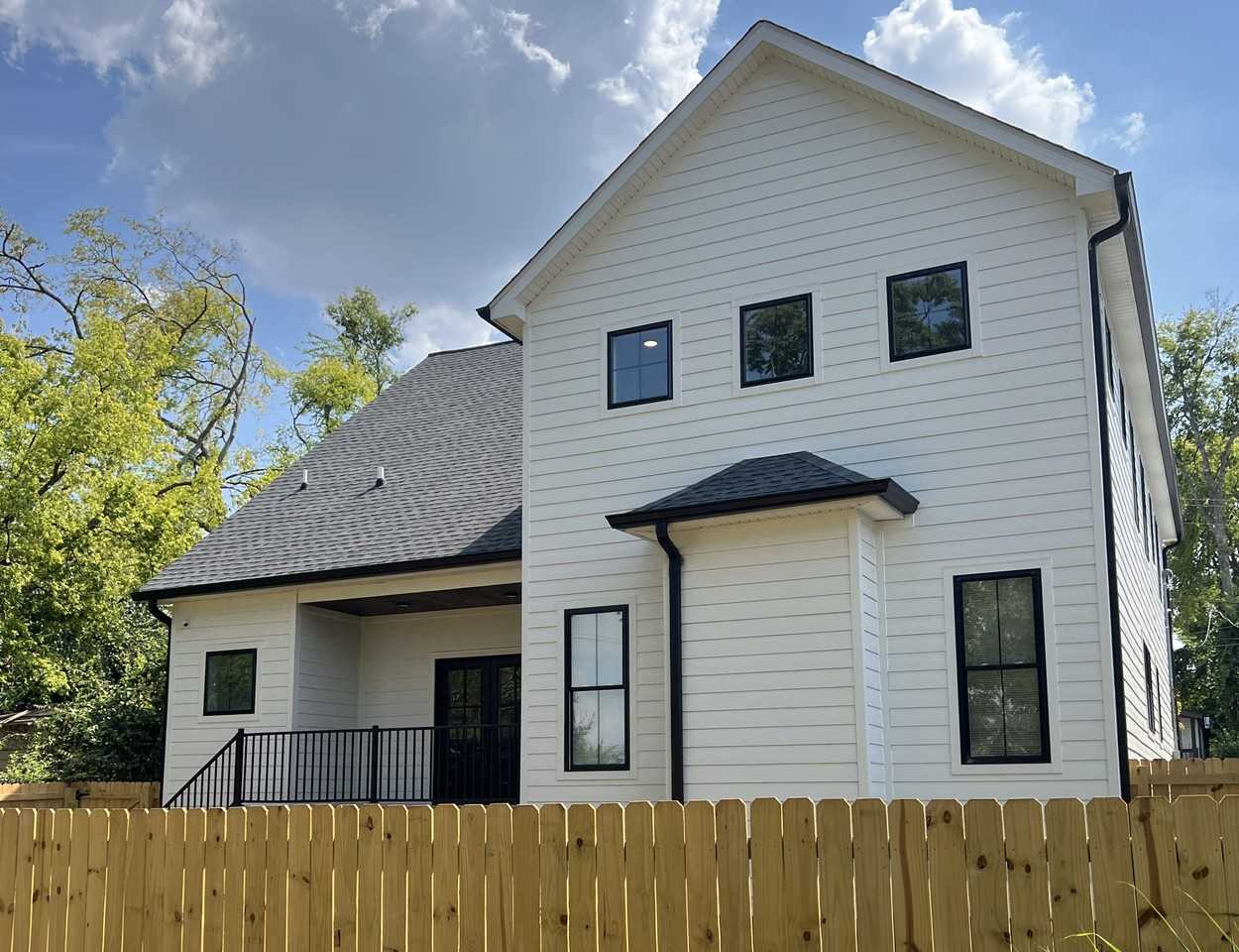 2426 Batavia St #NA - Photo 5 of 11