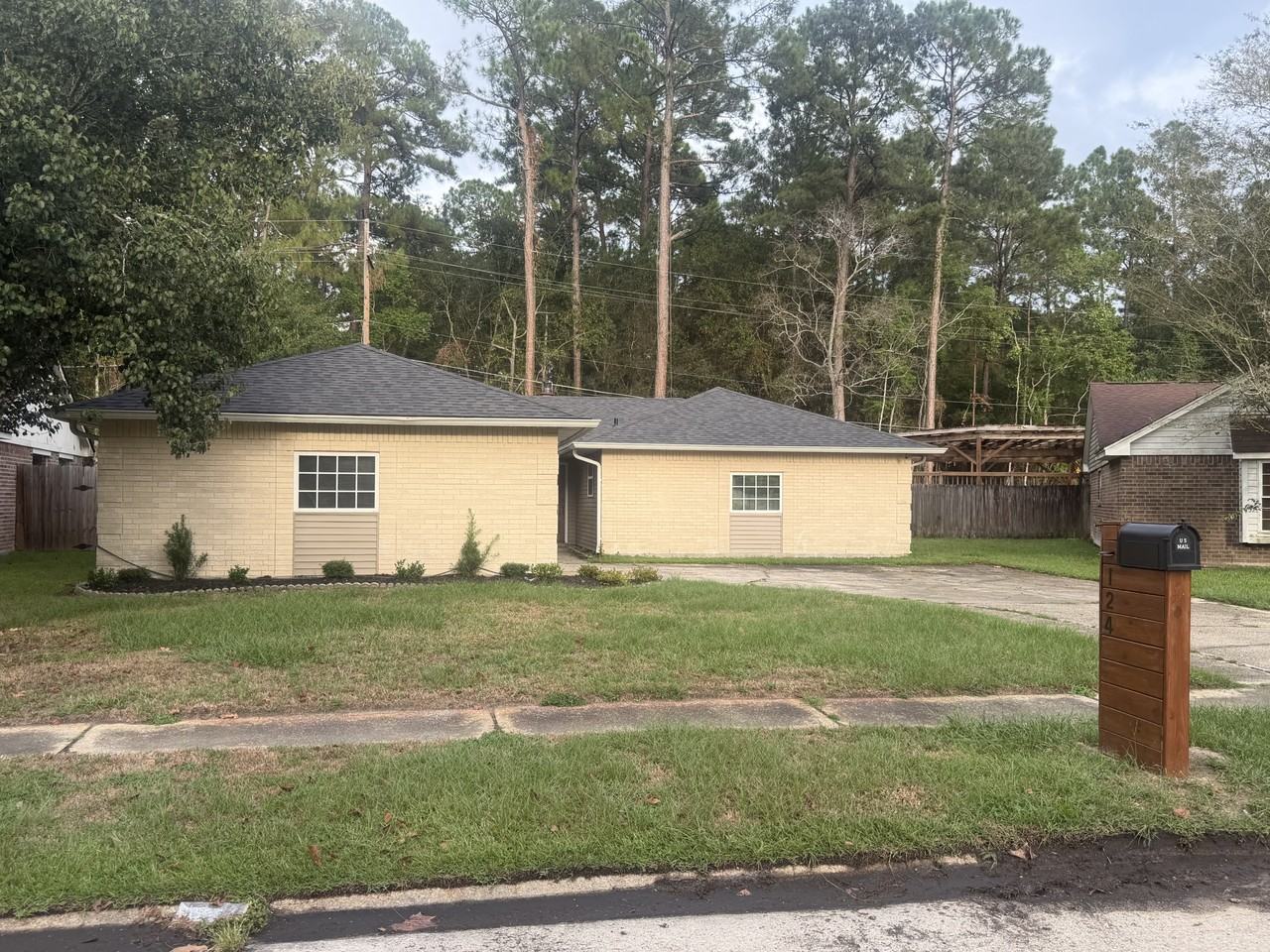 124 Drury Ln #NA - Photo 3 of 26