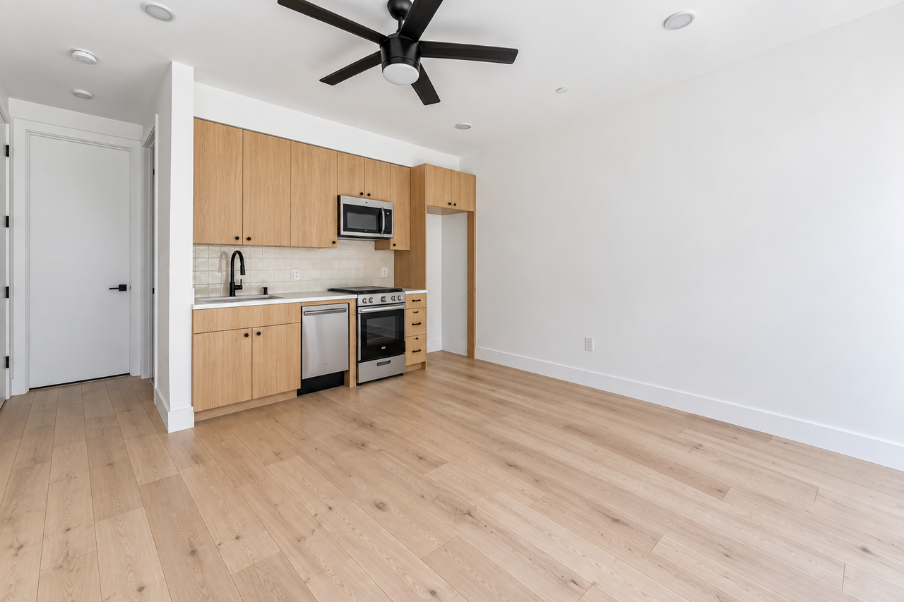 1014 Uptown Aly #2 - Photo 2 of 14