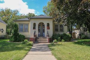 featured image of 4331 Upton Ave N #4333
