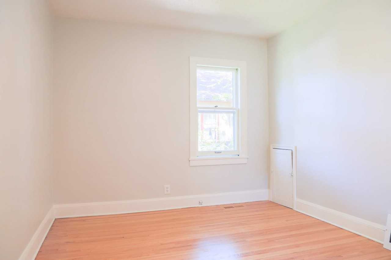 4331 Upton Ave N #4333 - Photo 6 of 11