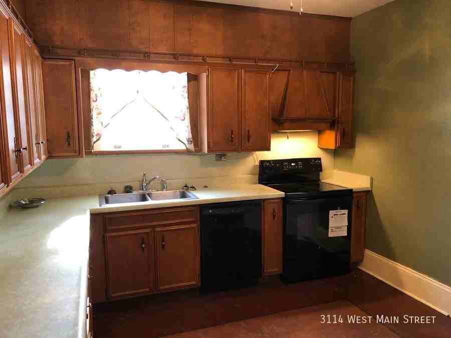 3114 W Main St - Photo 3 of 18