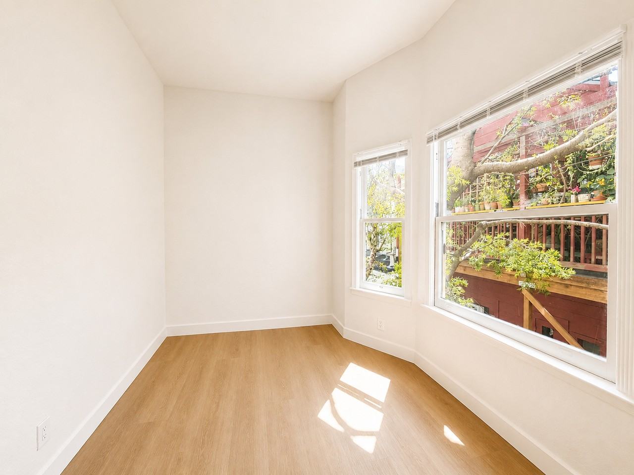 1715 Webster St #202 - Photo 6 of 12