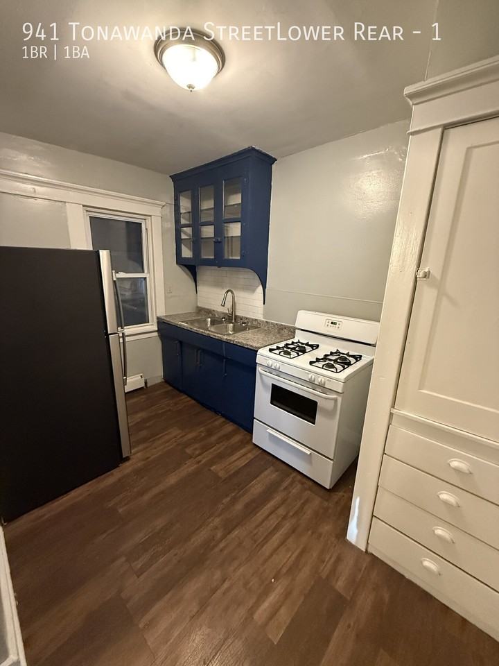 941 Tonawanda StreetLower Rear #1 - Photo 3 of 4