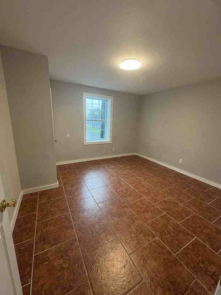 1501 G St #100 - Photo 5 of 9