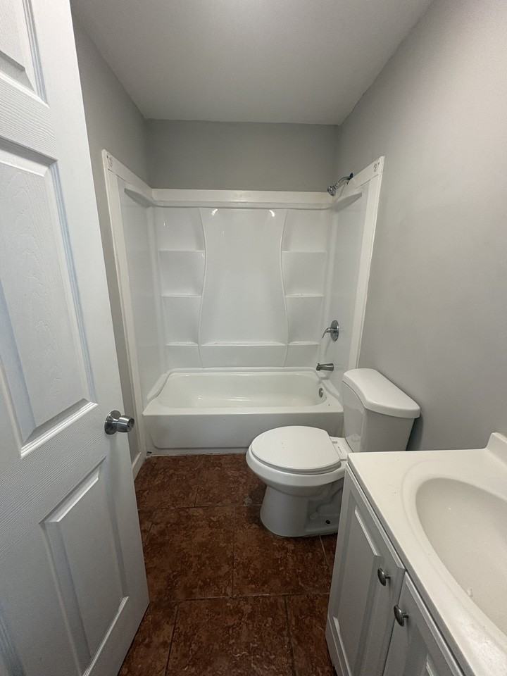 1501 G St #100 - Photo 7 of 9