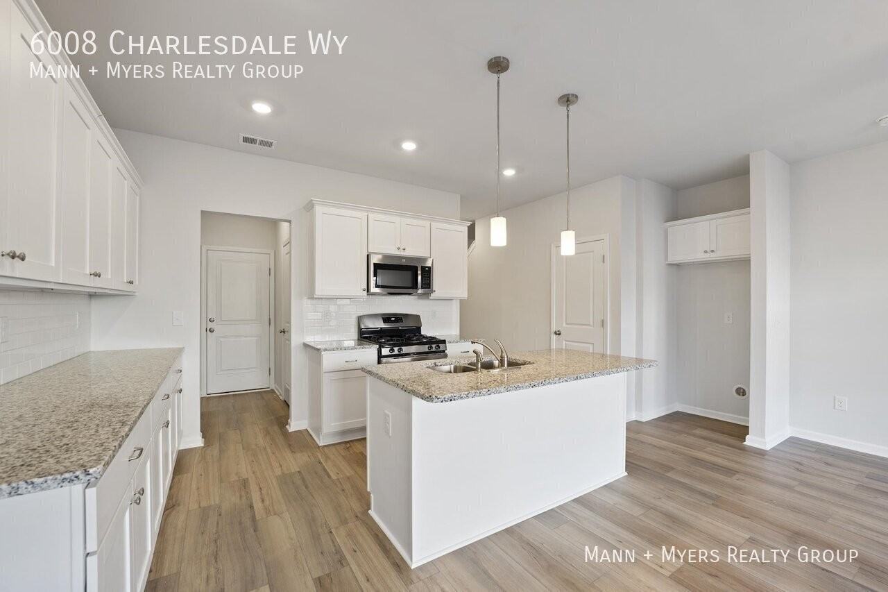 6008 Charlesdale Way - Photo 5 of 20